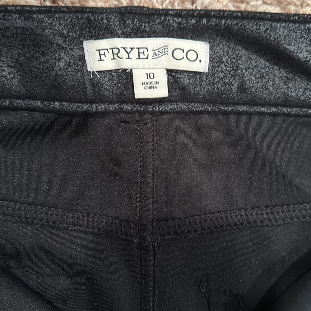 Frye and Co Faux Leather Pants, size 10. New without tags. - Picture 4 of 5